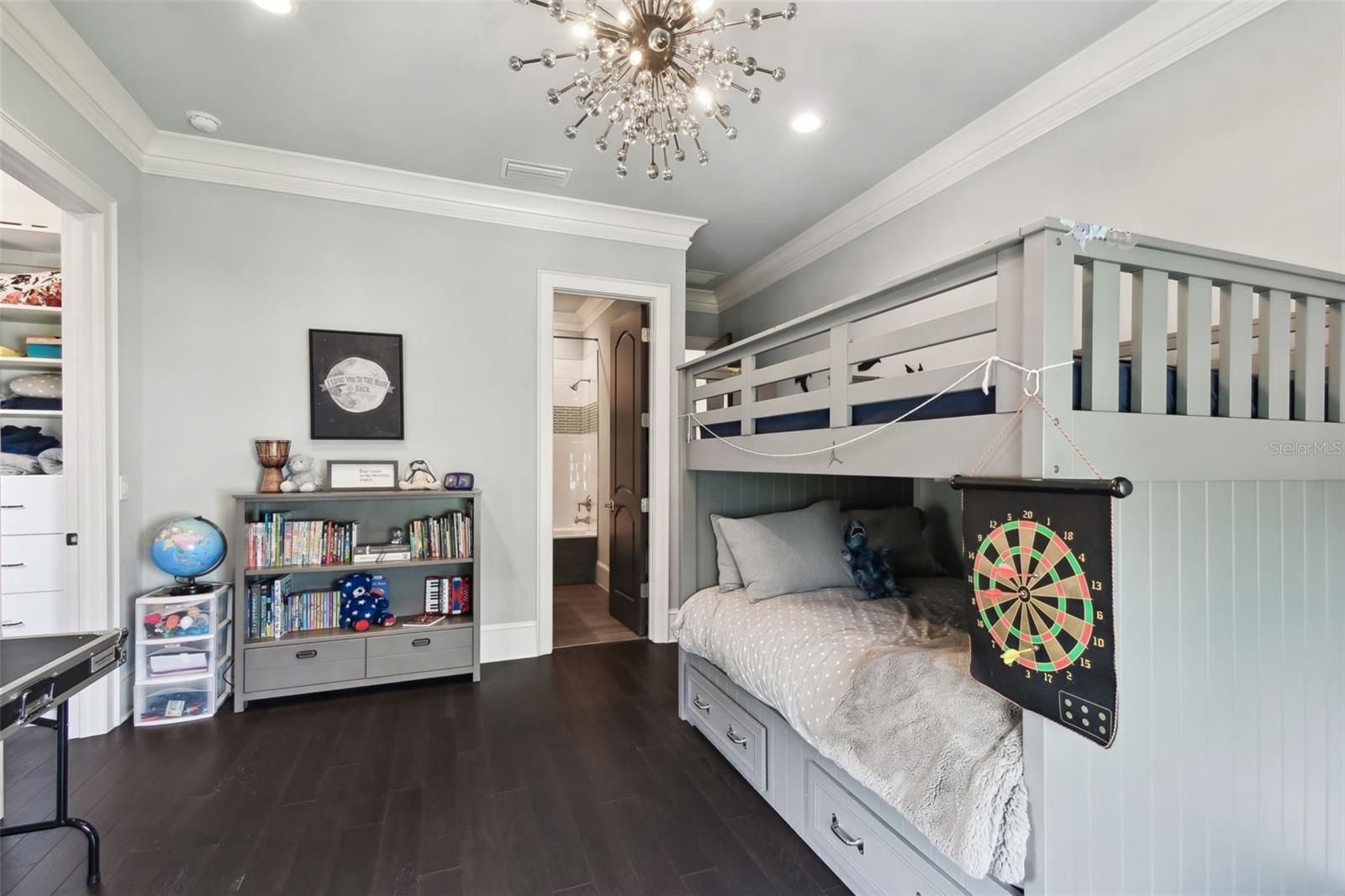 5120 W LONGFELLOW AVE, TAMPA, FL, 33629