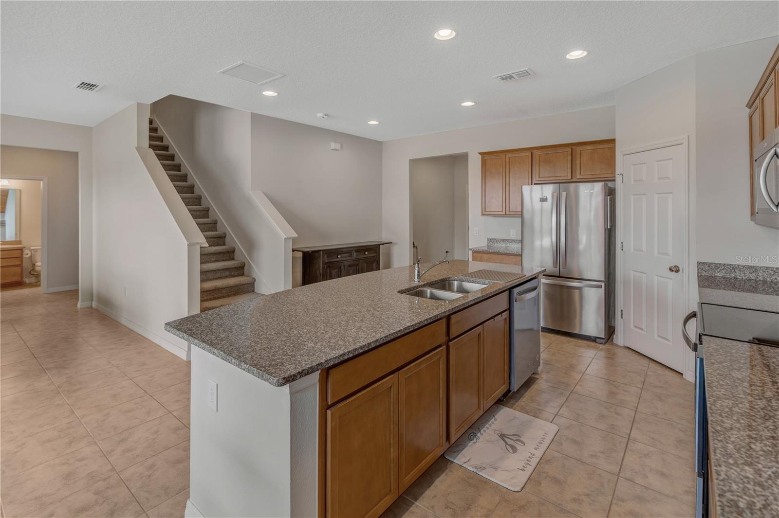 8811 ASHLAND AVE, POLK CITY, FL, 33868