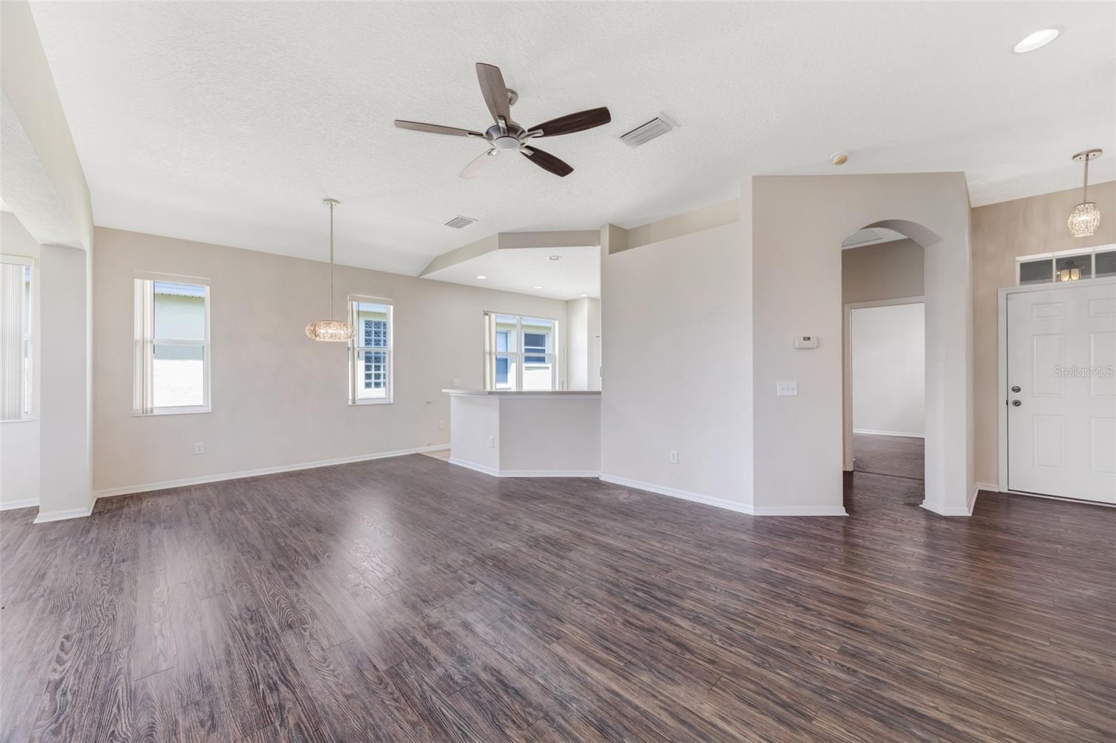 1149 EMERALD DUNES DR, SUN CITY CENTER, FL, 33573