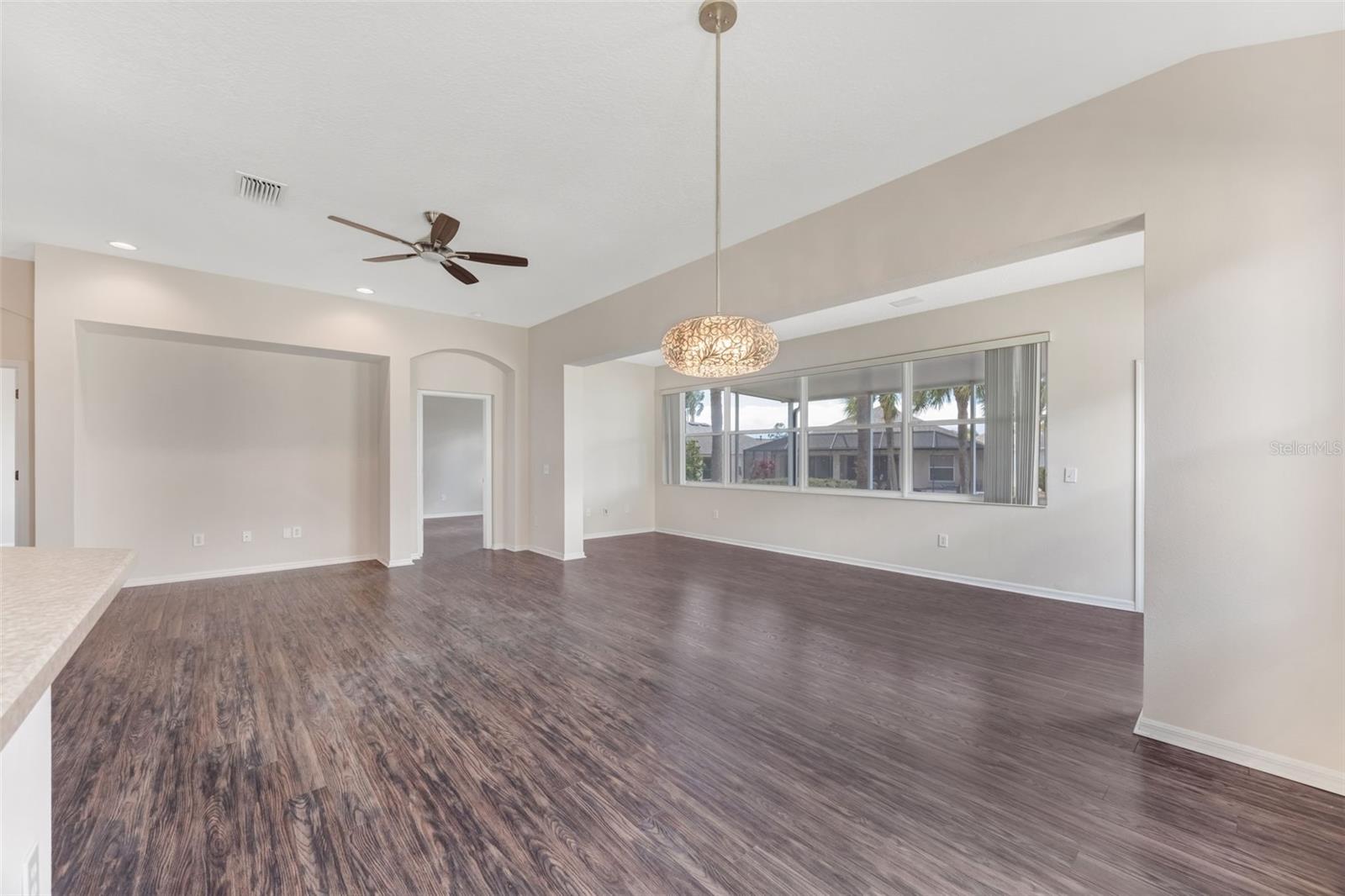 1149 EMERALD DUNES DR, SUN CITY CENTER, FL, 33573