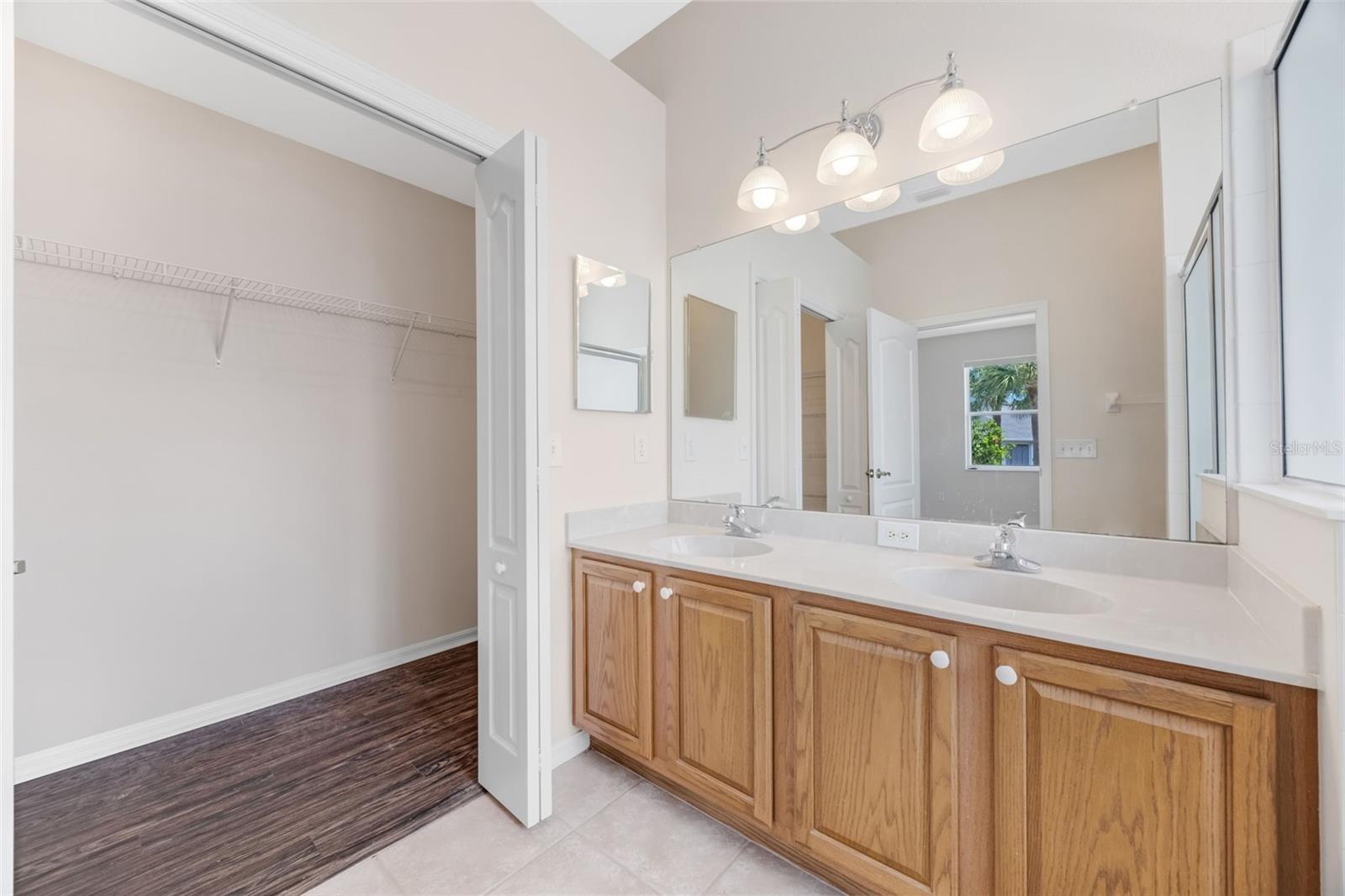 1149 EMERALD DUNES DR, SUN CITY CENTER, FL, 33573