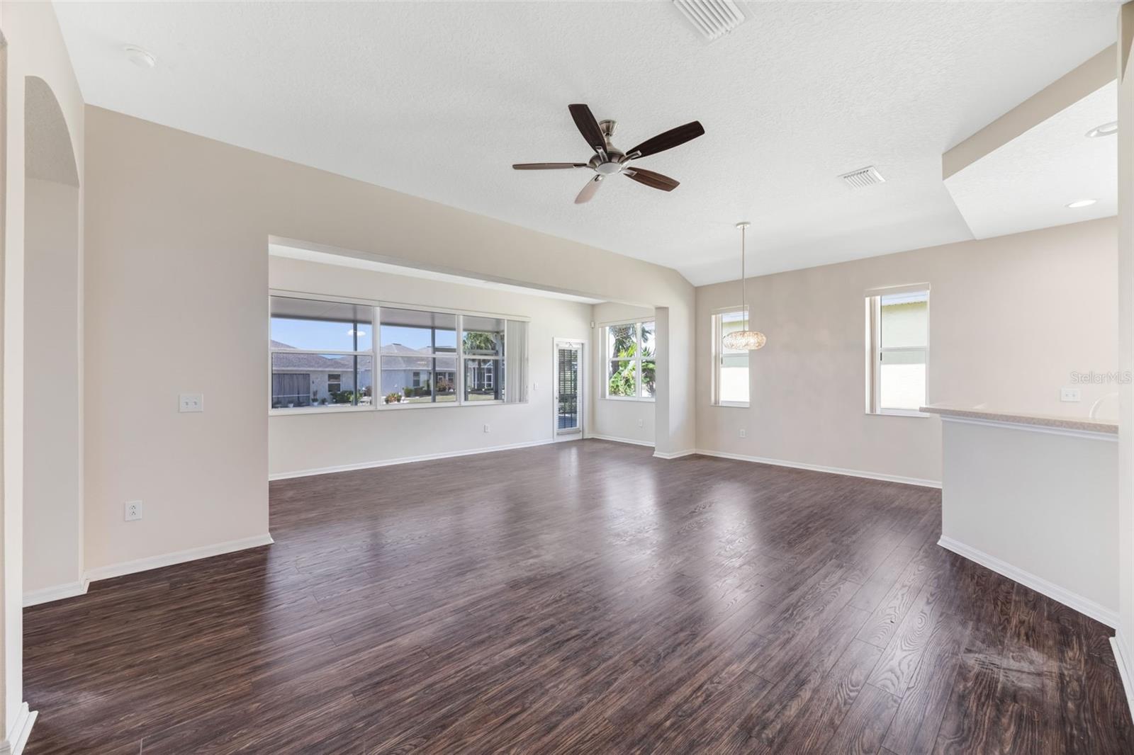 1149 EMERALD DUNES DR, SUN CITY CENTER, FL, 33573