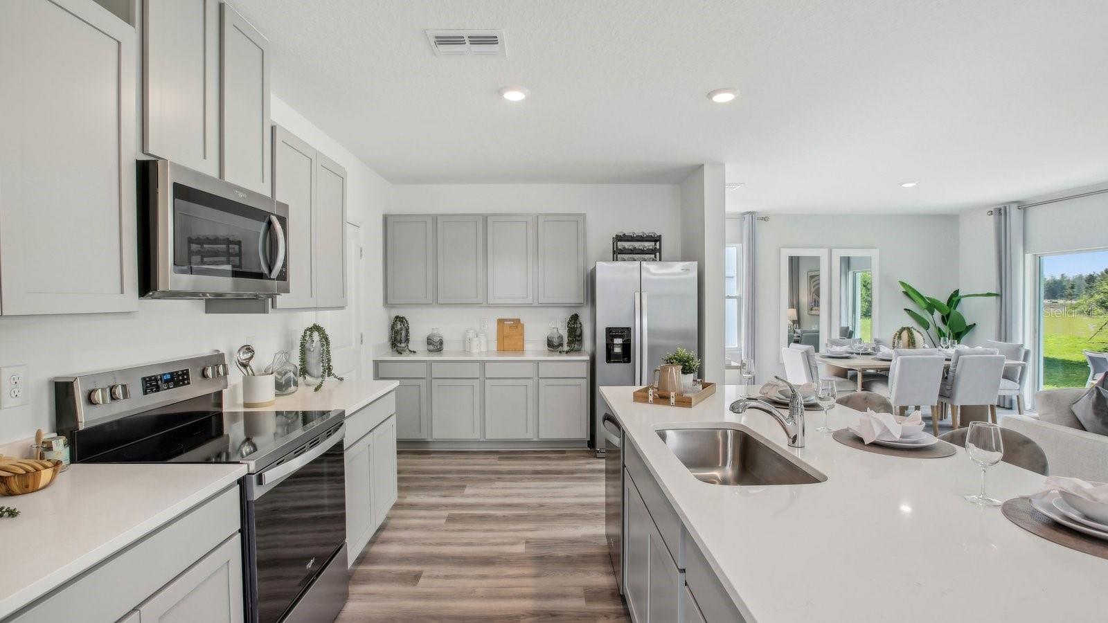 2353 BENDER DR, ZEPHYRHILLS, FL, 33541