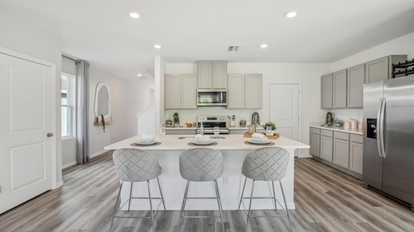 2353 BENDER DR, ZEPHYRHILLS, FL, 33541