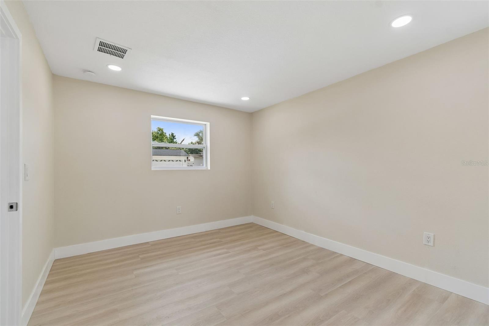 11006 N 61ST ST, TAMPA, FL, 33617
