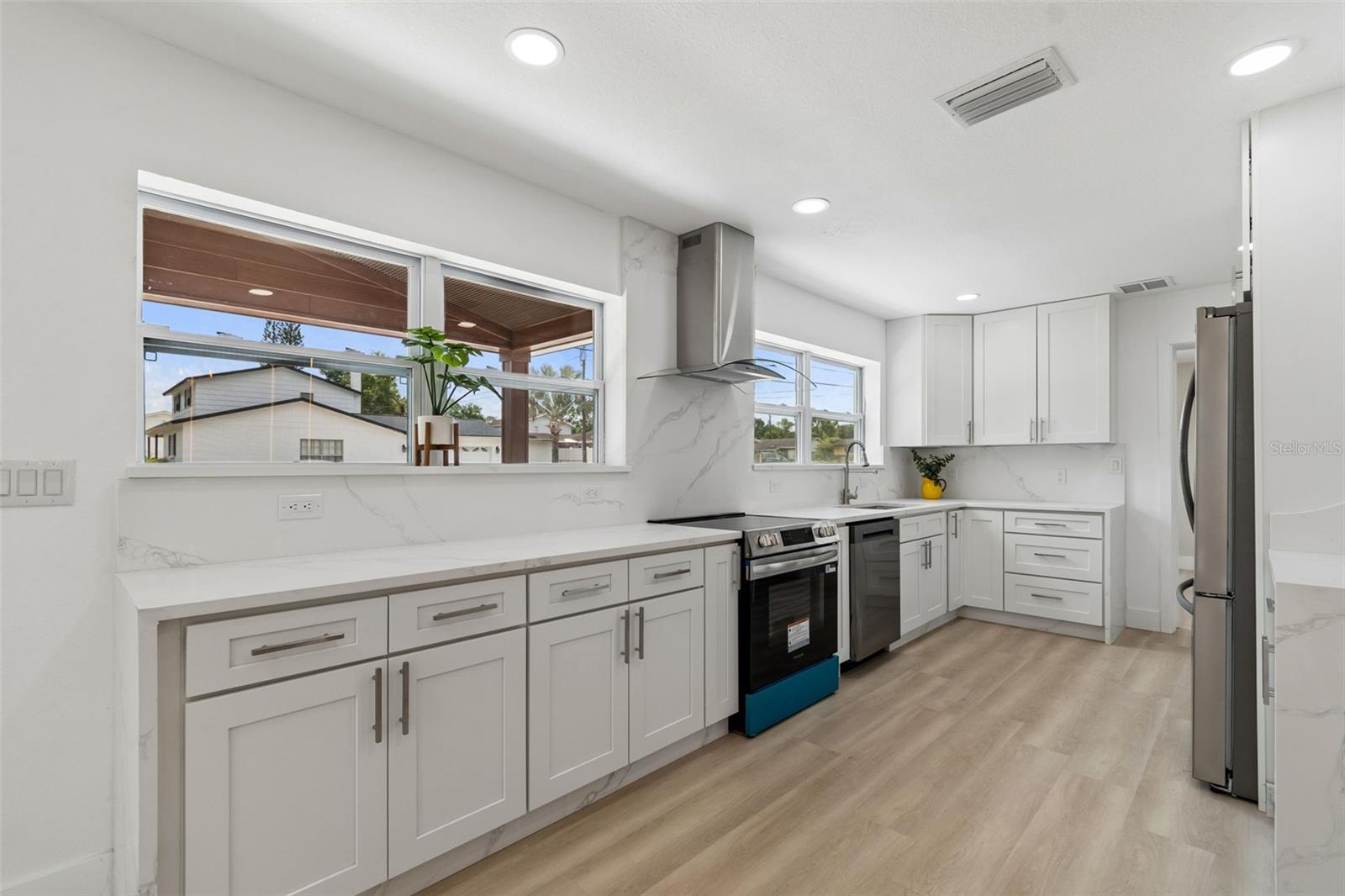 11006 N 61ST ST, TAMPA, FL, 33617