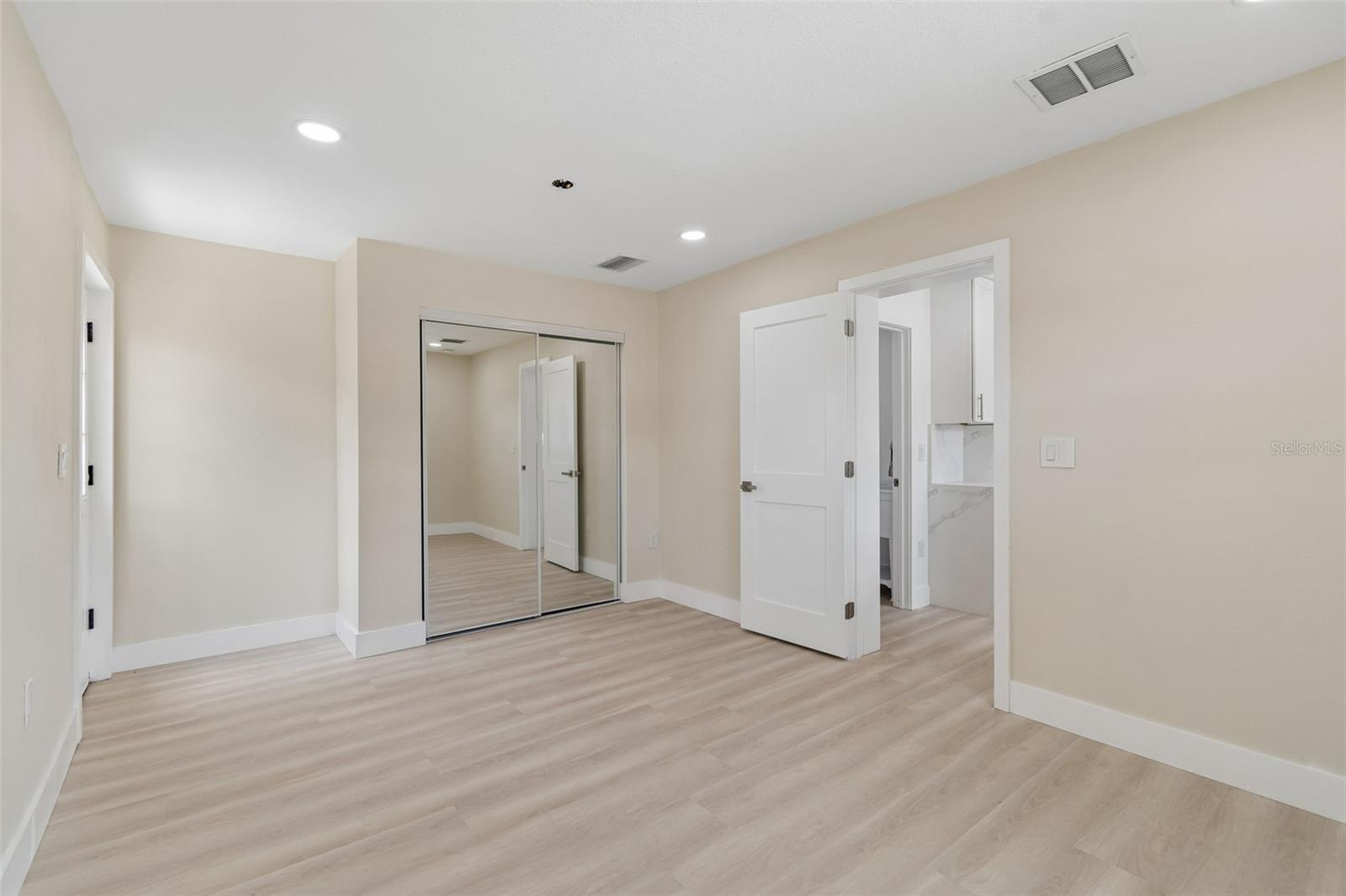 11006 N 61ST ST, TAMPA, FL, 33617