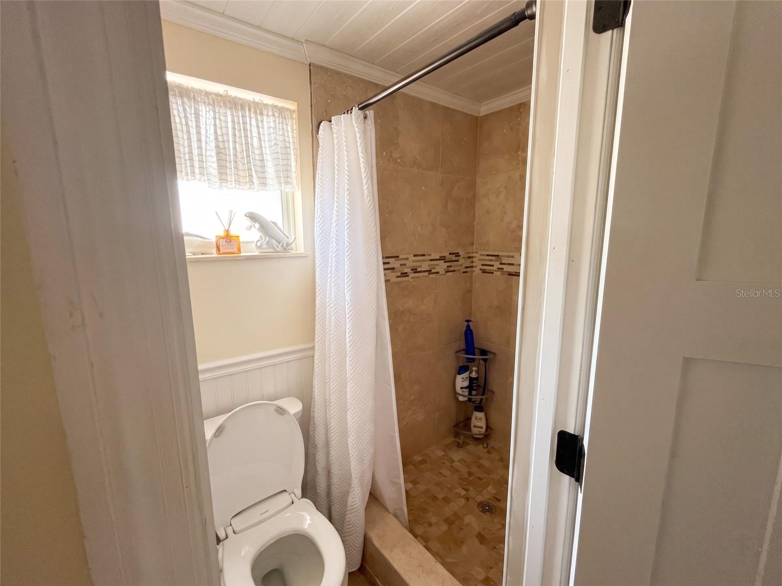 2475 TRADE WINDS DR, DUNEDIN, FL, 34698