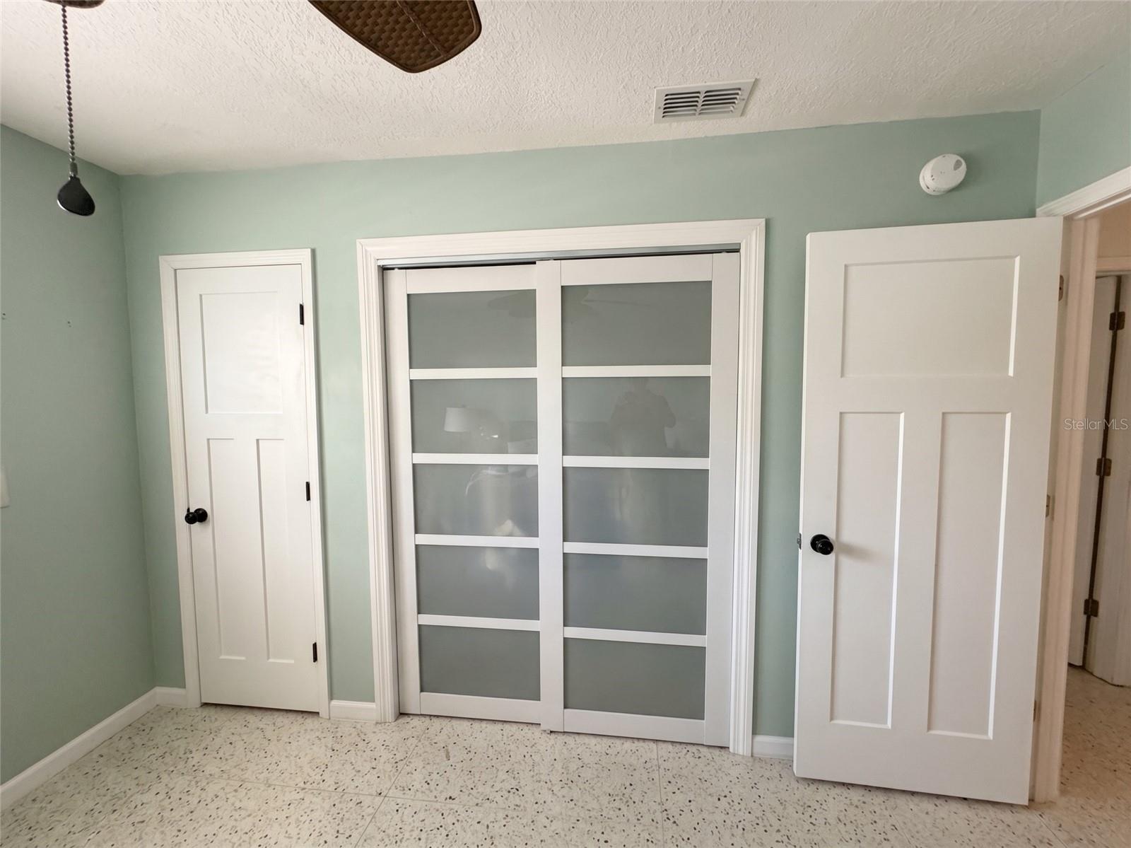 2475 TRADE WINDS DR, DUNEDIN, FL, 34698