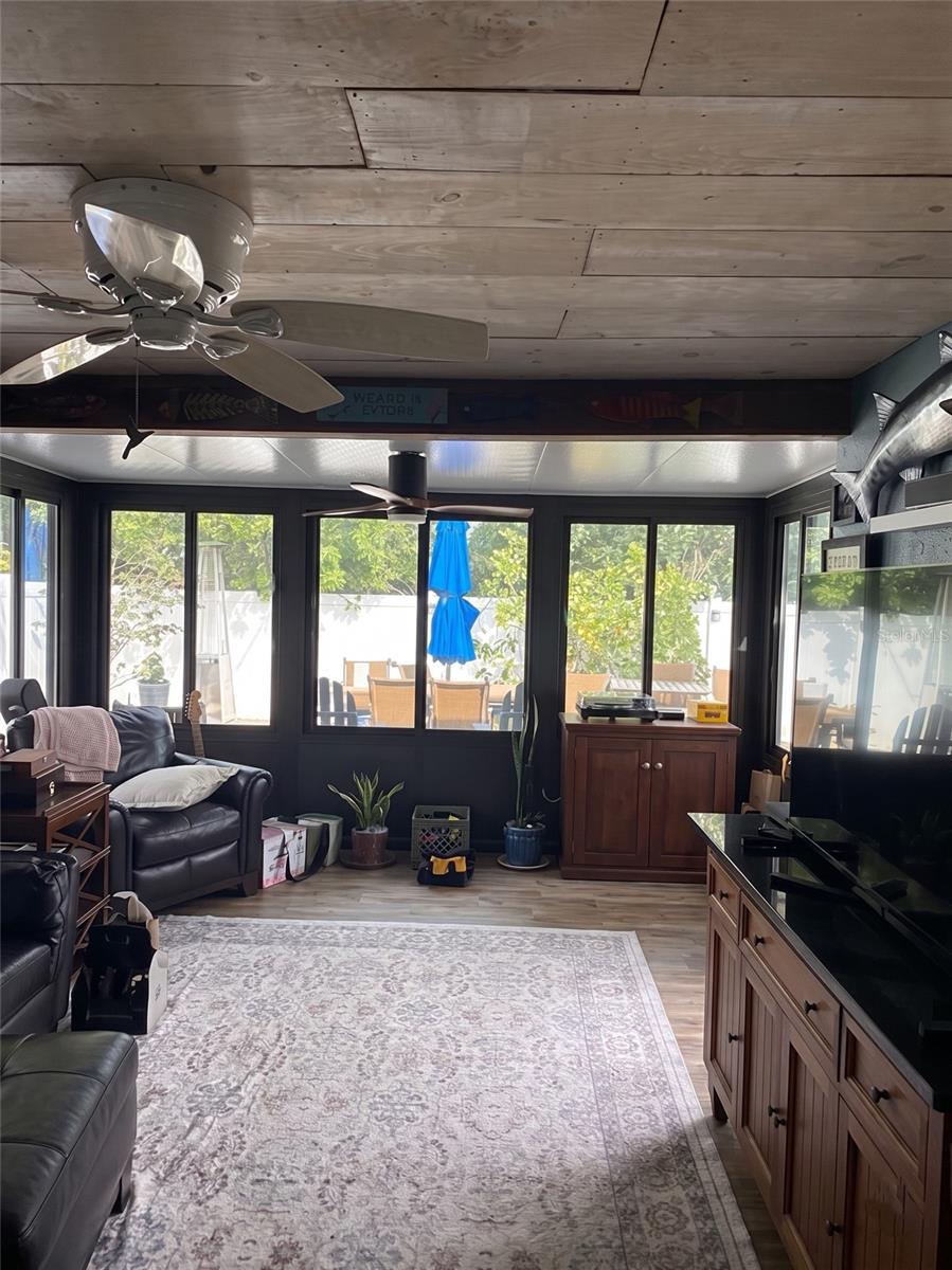 2475 TRADE WINDS DR, DUNEDIN, FL, 34698