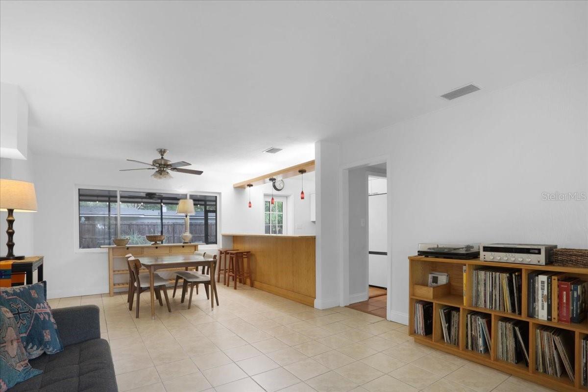 1032 NE 19TH PL, GAINESVILLE, FL, 32609