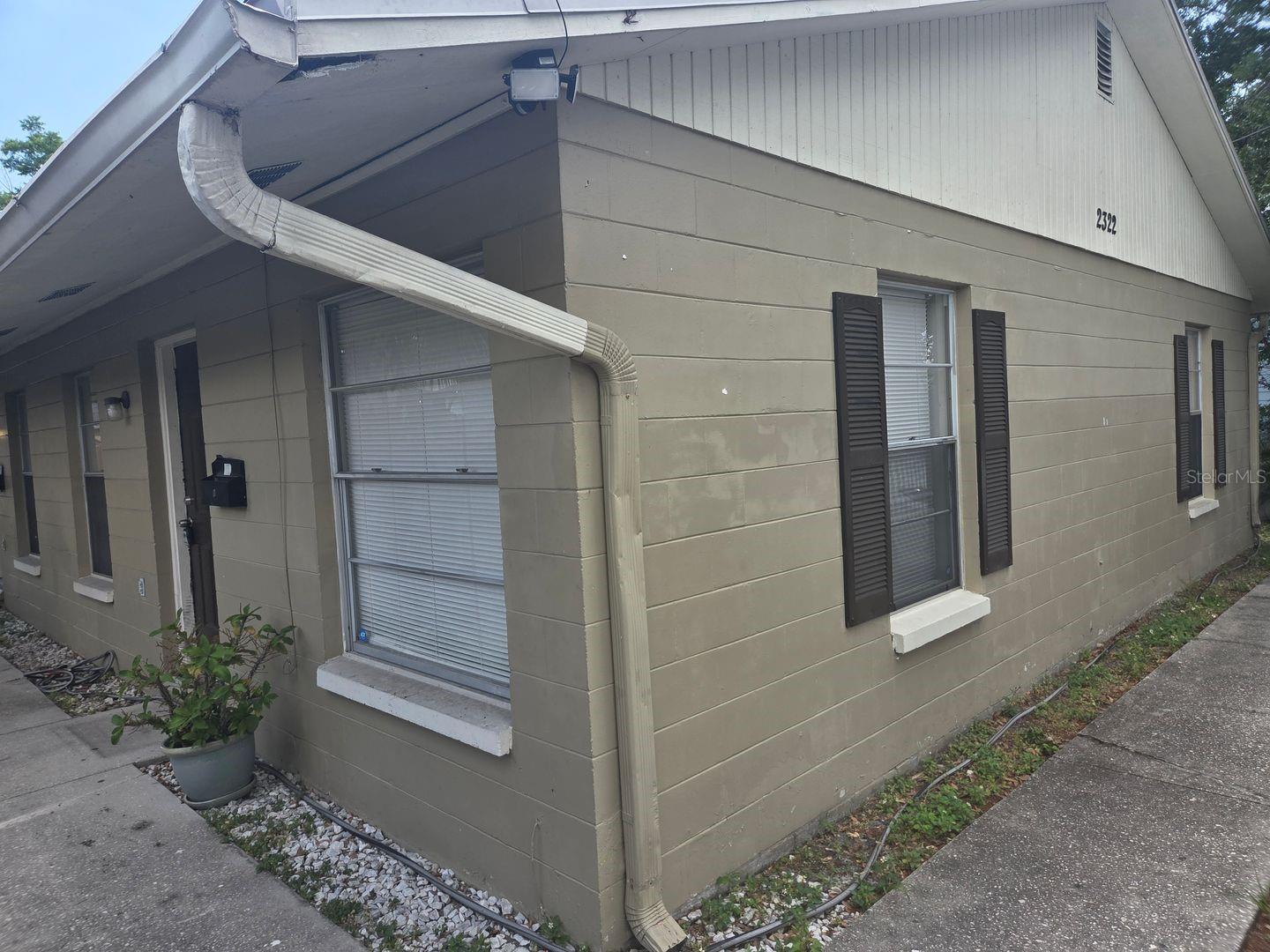 2322 W SAINT JOHN ST #A, TAMPA, FL, 33607