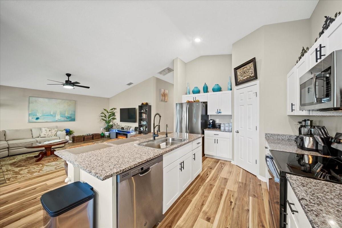 5543 ARLINGTON RIVER DR, LAKELAND, FL, 33811