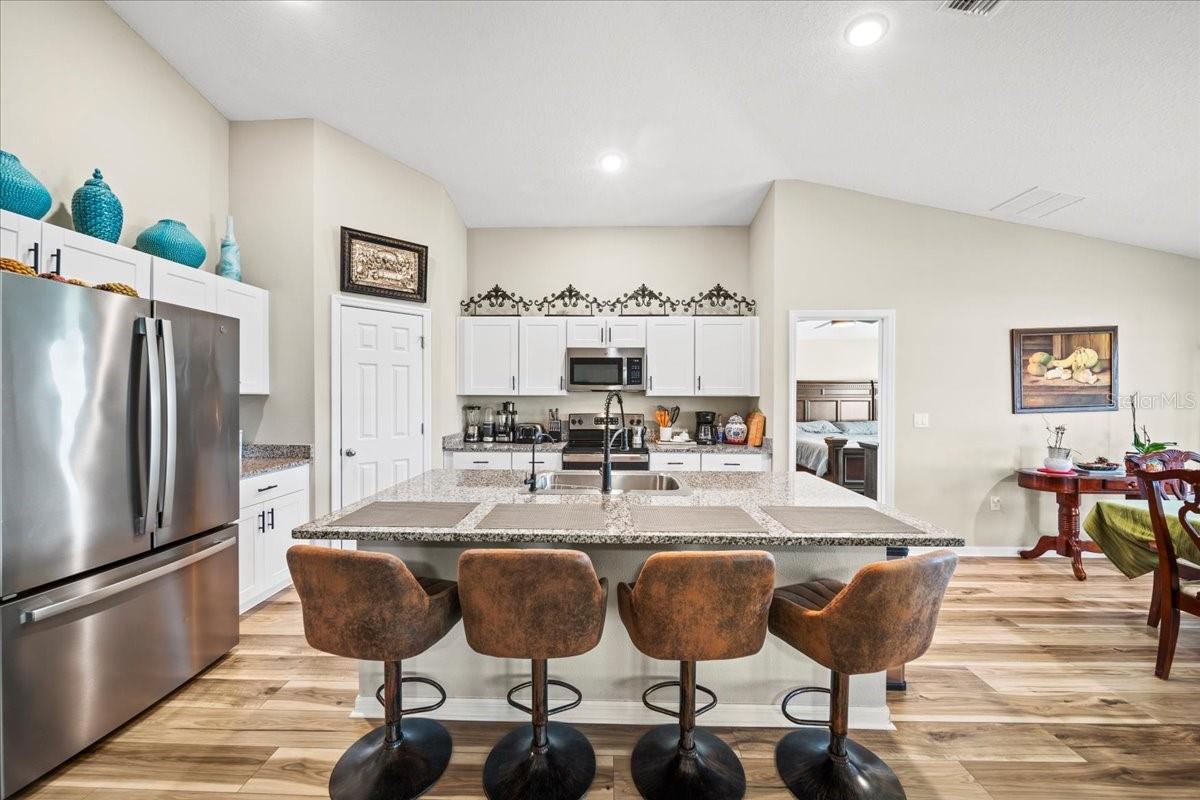 5543 ARLINGTON RIVER DR, LAKELAND, FL, 33811