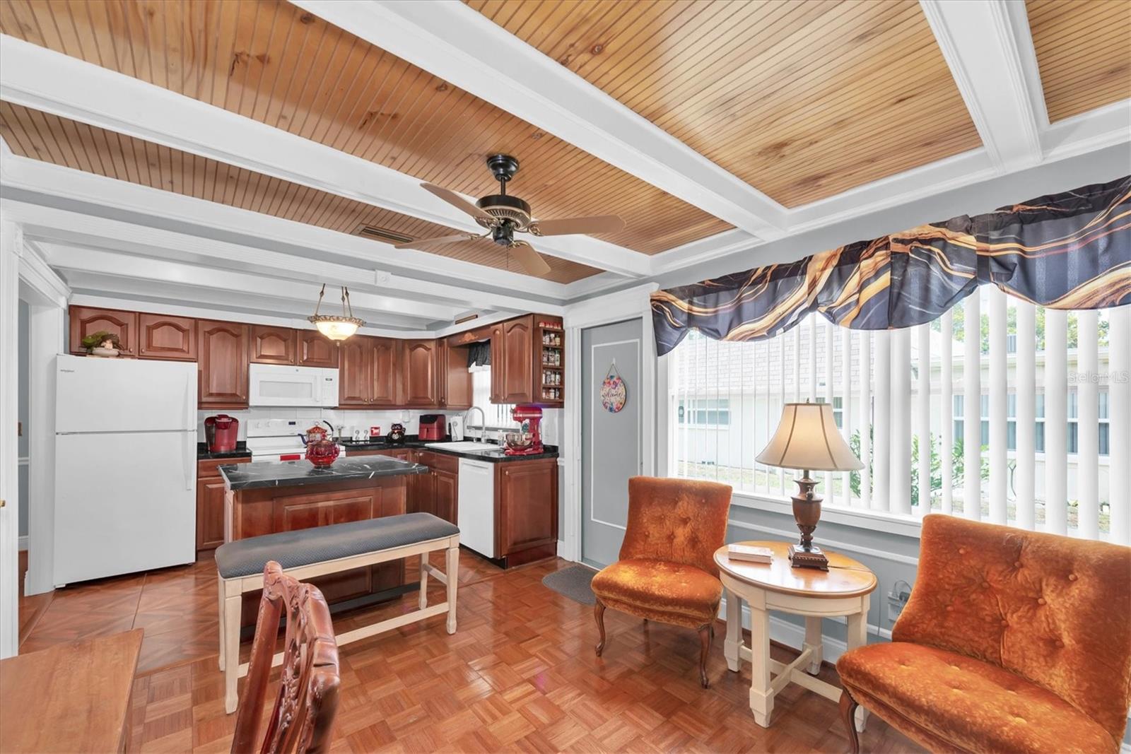 6915 VERSAILLES N, PINELLAS PARK, FL, 33781