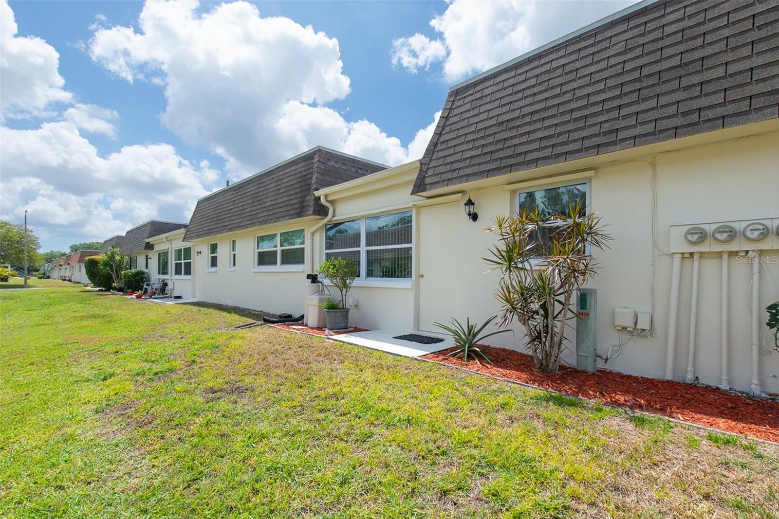 6915 VERSAILLES N, PINELLAS PARK, FL, 33781