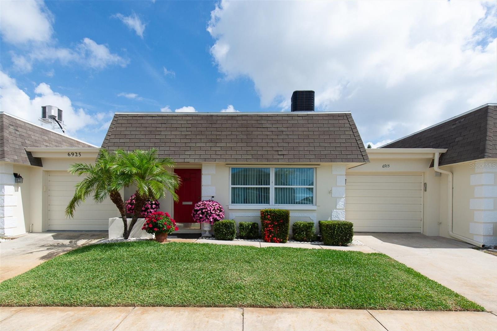 6915 VERSAILLES N, PINELLAS PARK, FL, 33781
