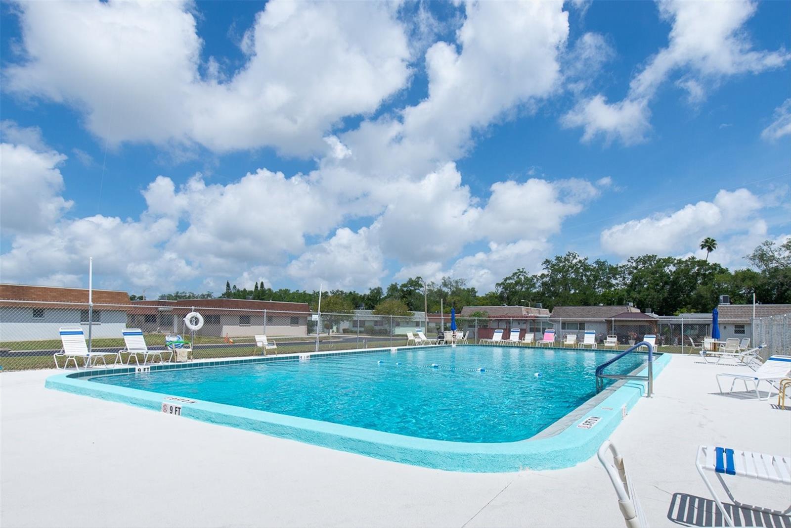 6915 VERSAILLES N, PINELLAS PARK, FL, 33781