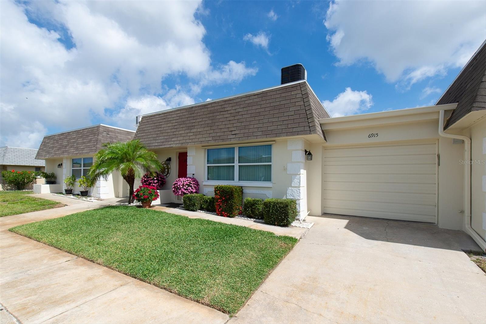 6915 VERSAILLES N, PINELLAS PARK, FL, 33781