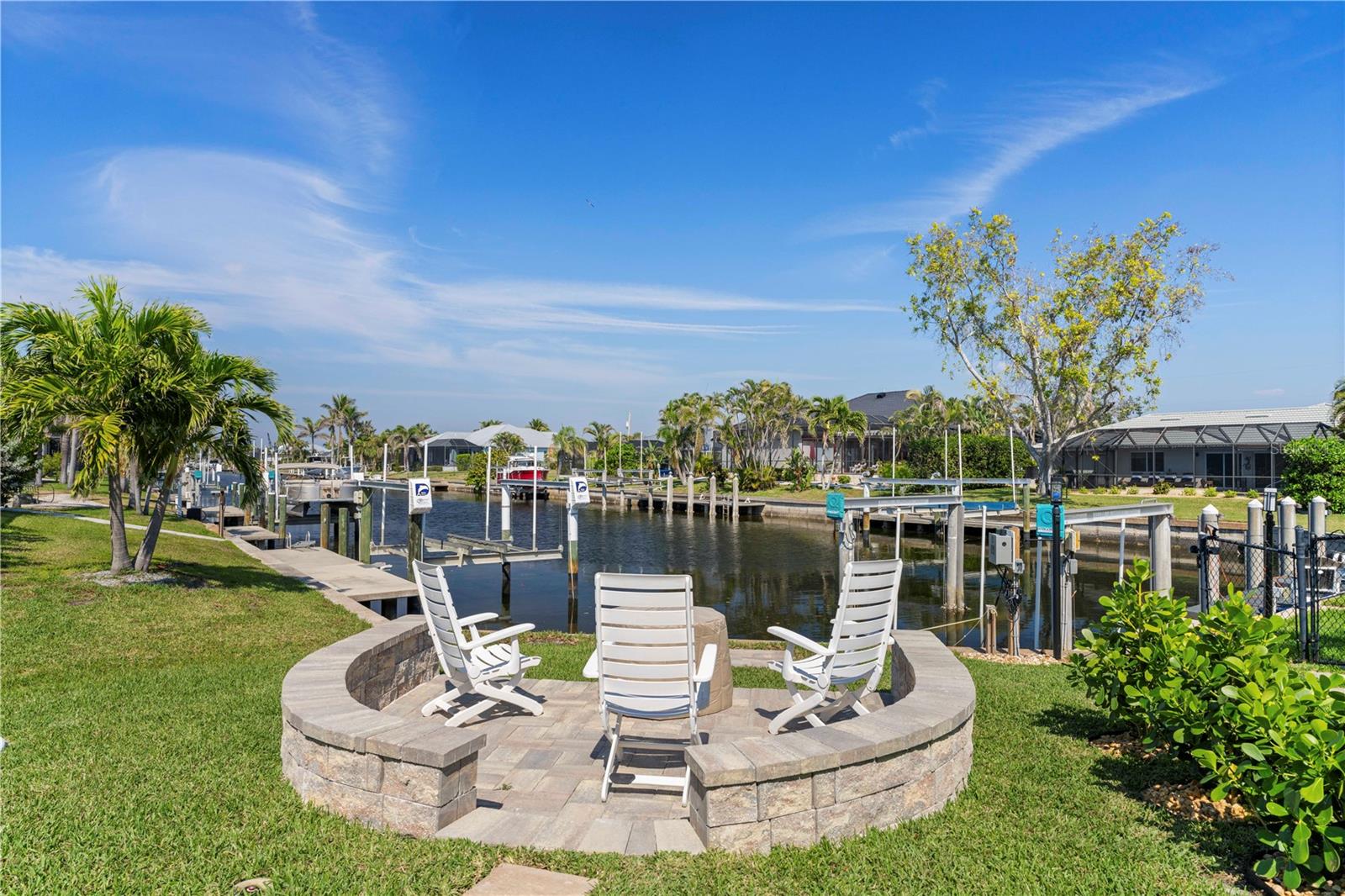 1880 AQUI ESTA DR, PUNTA GORDA, FL, 33950