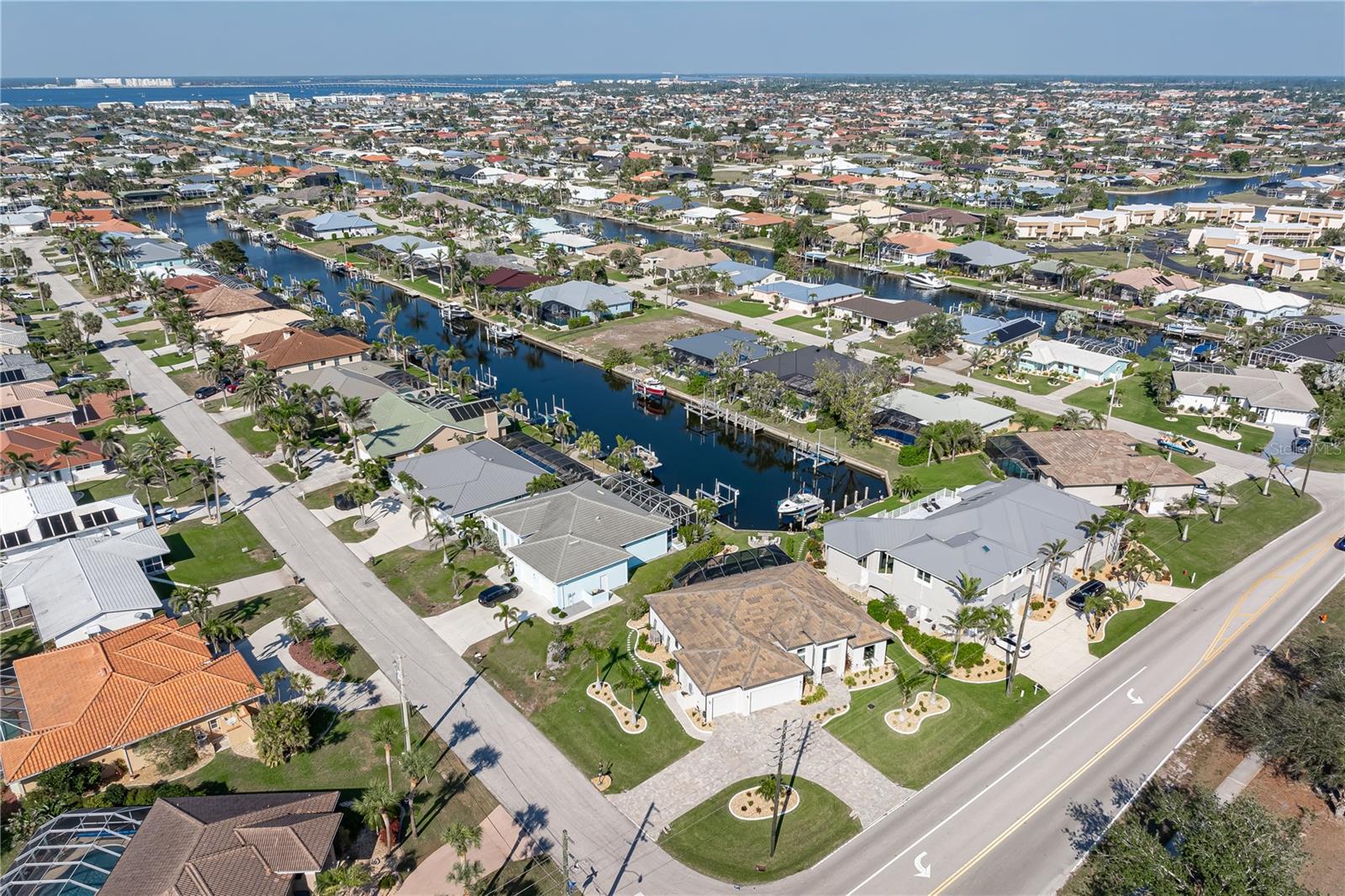 1880 AQUI ESTA DR, PUNTA GORDA, FL, 33950
