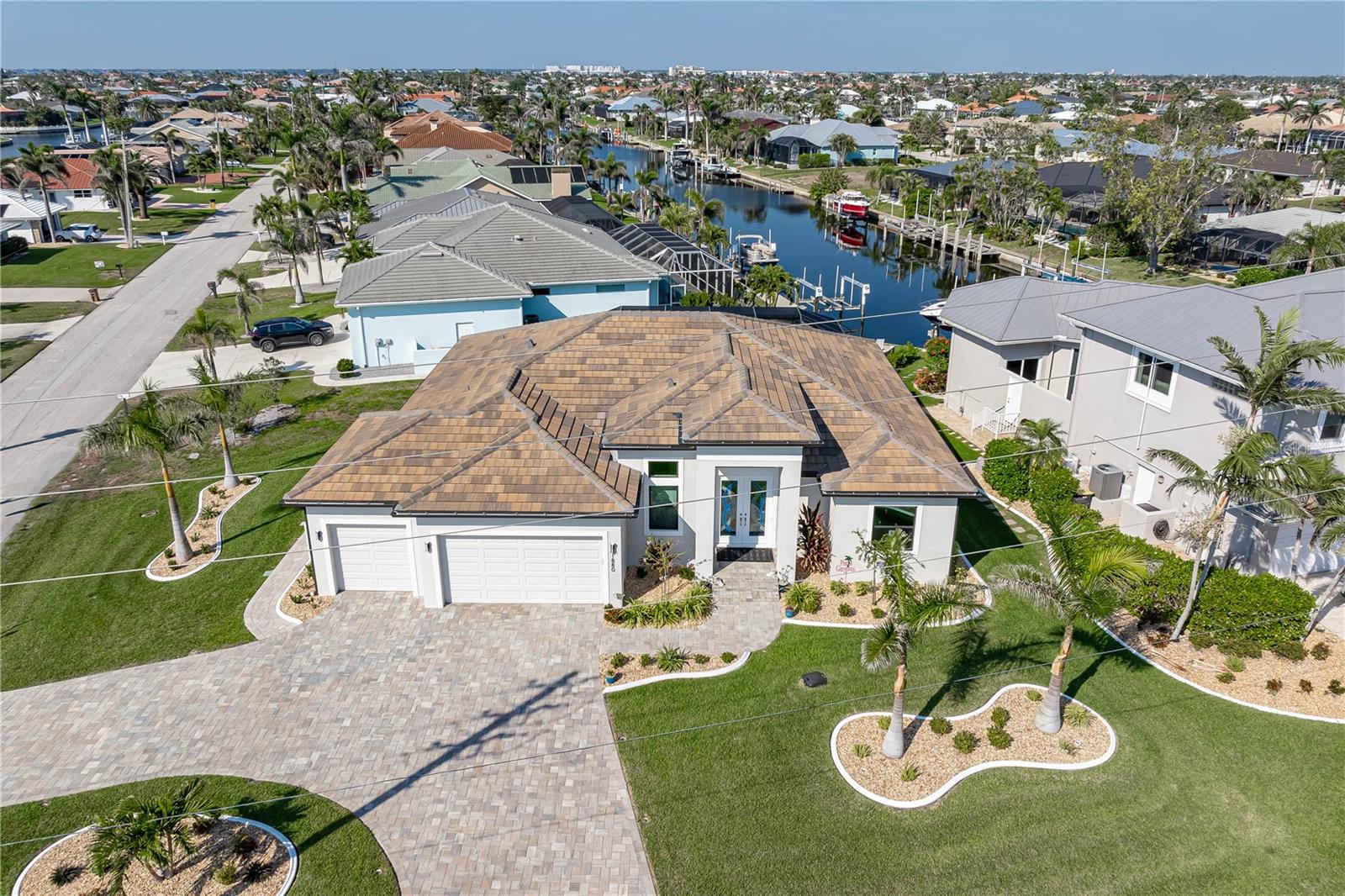 1880 AQUI ESTA DR, PUNTA GORDA, FL, 33950