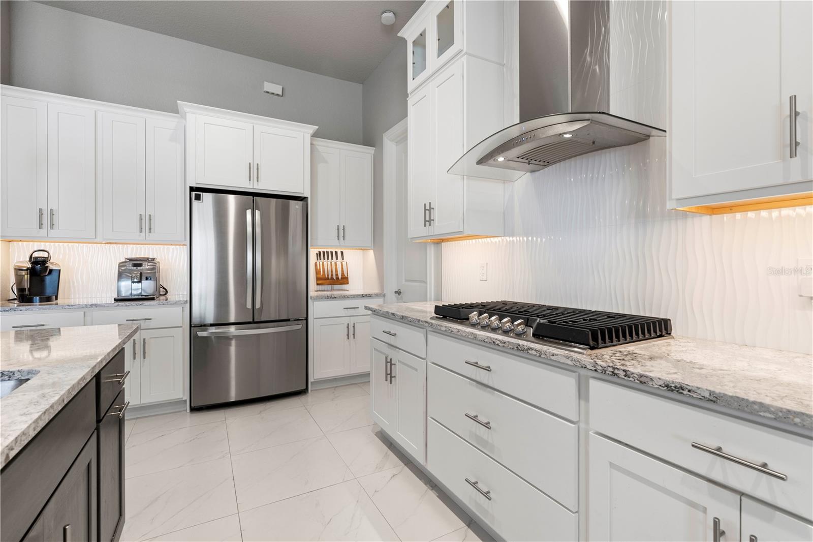 1880 AQUI ESTA DR, PUNTA GORDA, FL, 33950