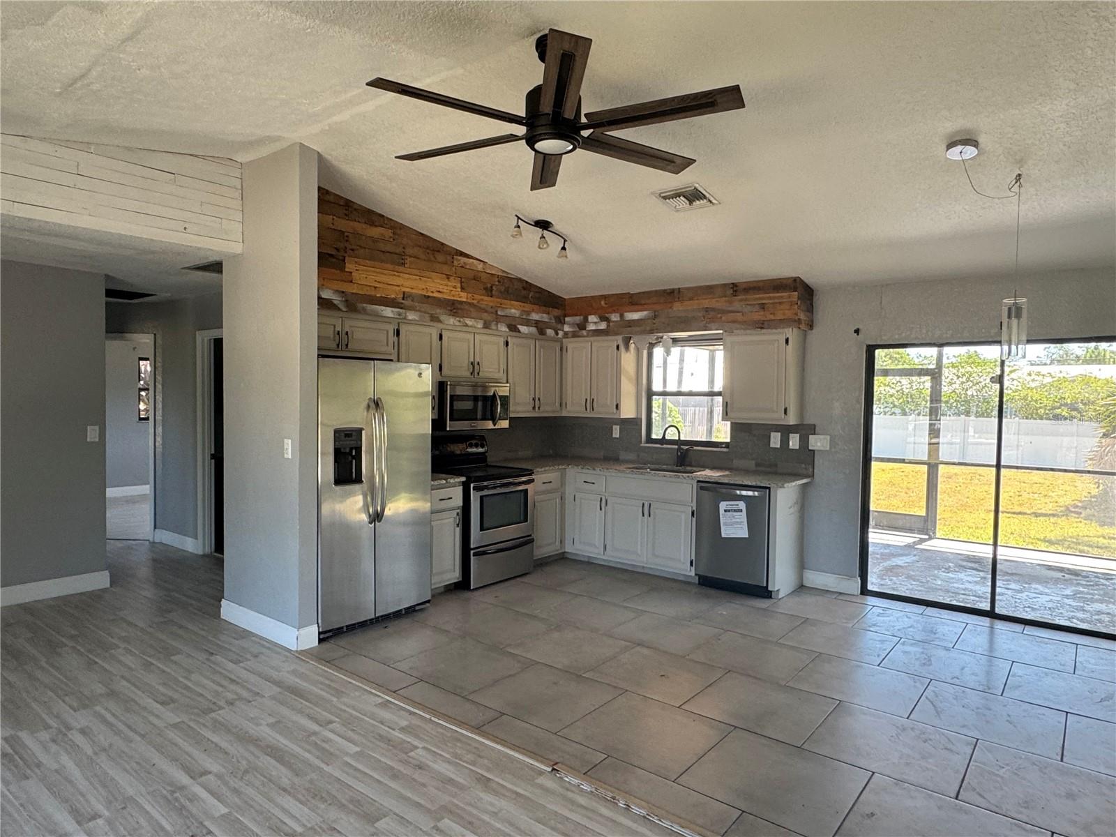 455 LENOIR ST NW, PORT CHARLOTTE, FL, 33948