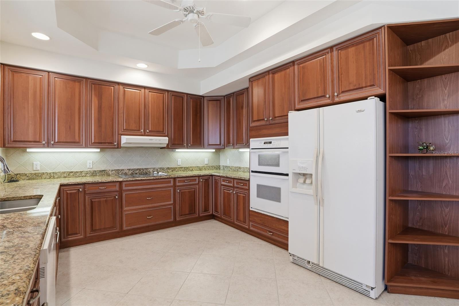 5957 TARPON GARDENS CIR #202, CAPE CORAL, FL, 33914