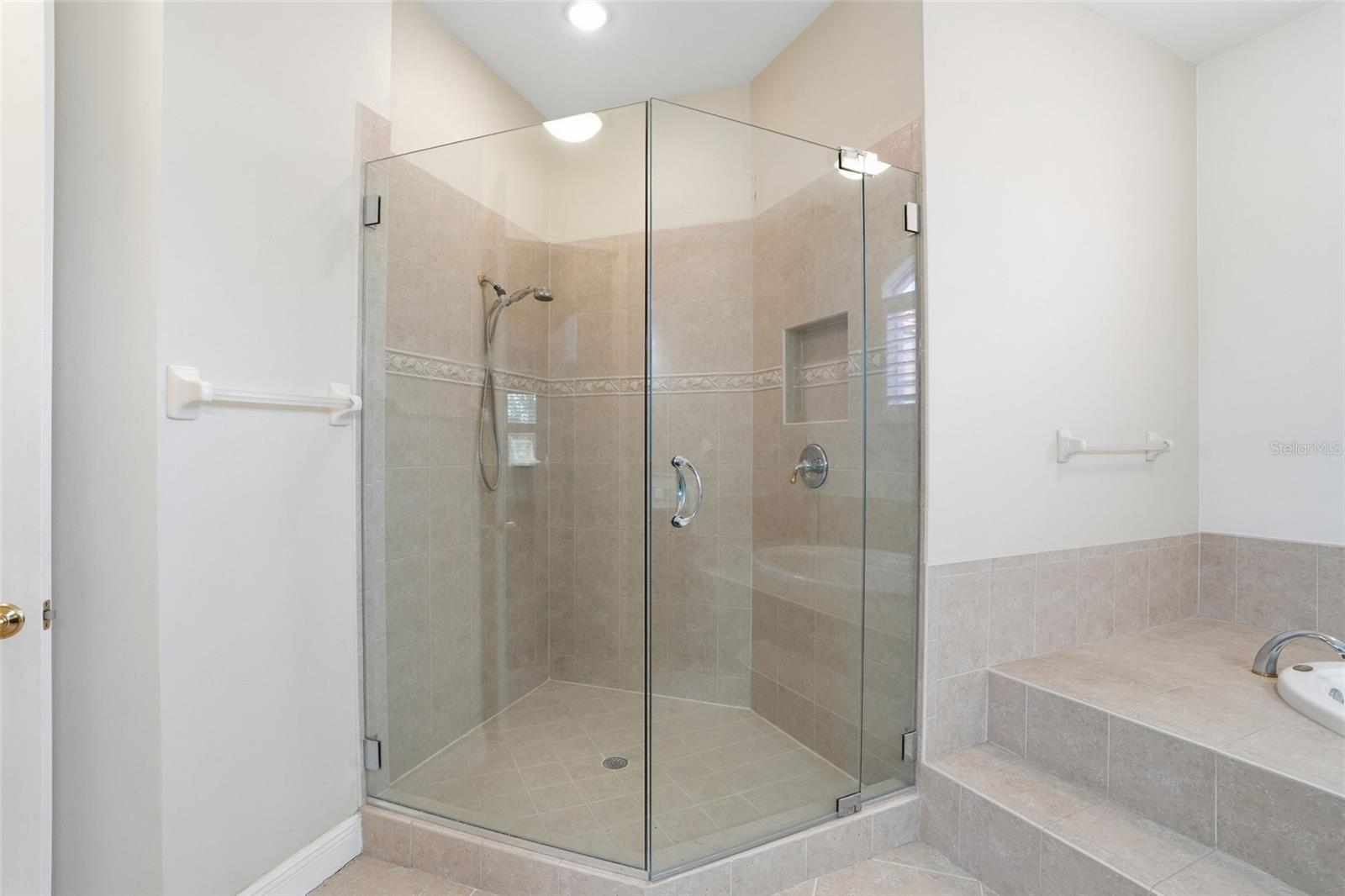 5957 TARPON GARDENS CIR #202, CAPE CORAL, FL, 33914