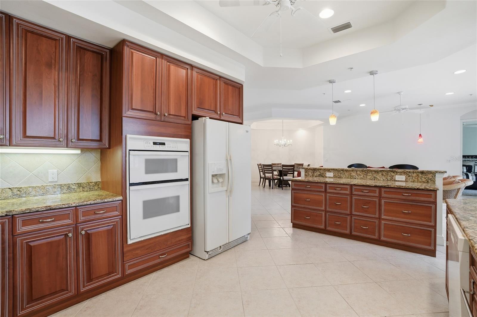 5957 TARPON GARDENS CIR #202, CAPE CORAL, FL, 33914