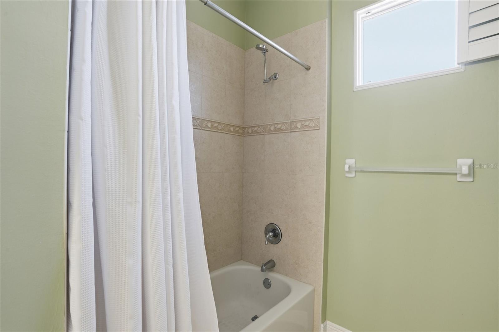 5957 TARPON GARDENS CIR #202, CAPE CORAL, FL, 33914