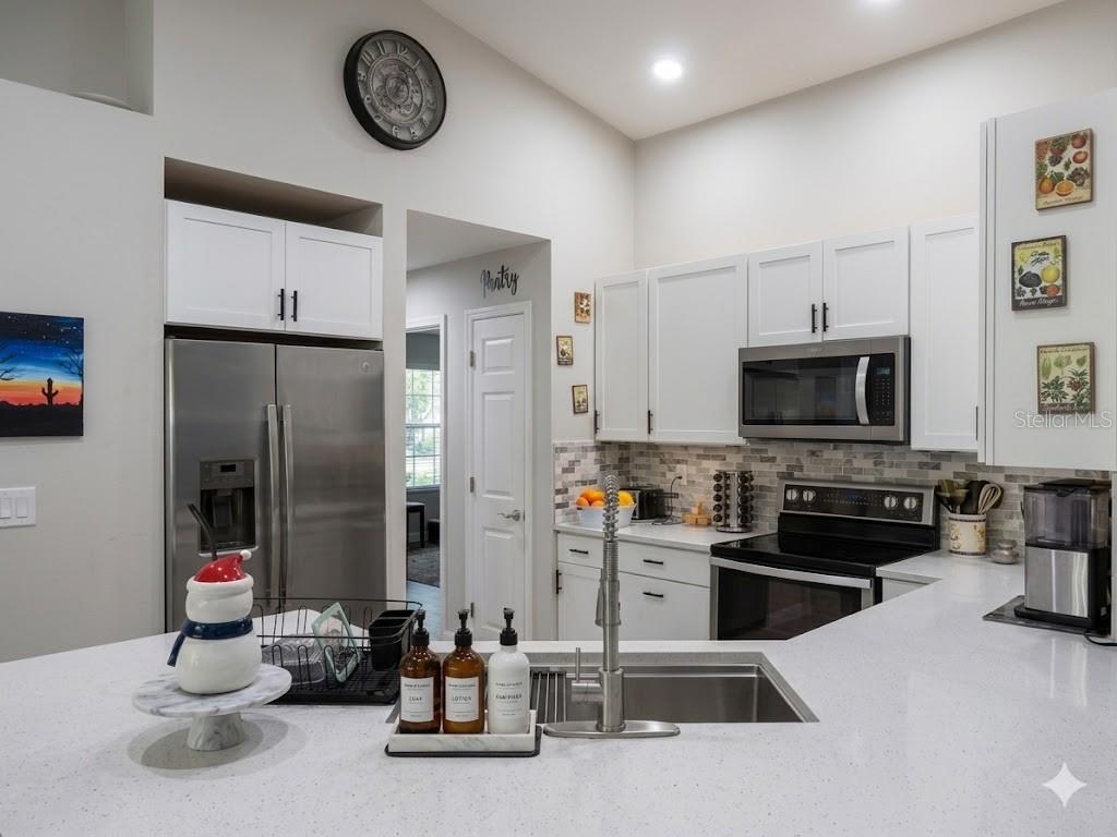 2166 VILLA GREEN AVE, NORTH PORT, FL, 34288
