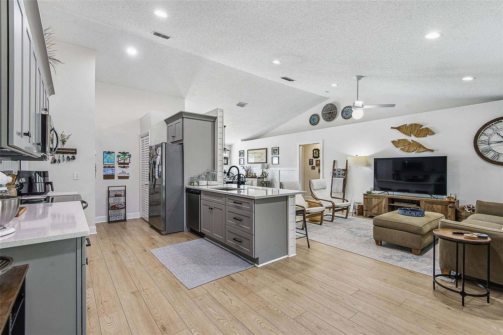 11 PORT ROYAL DR, PALM COAST, FL, 32164