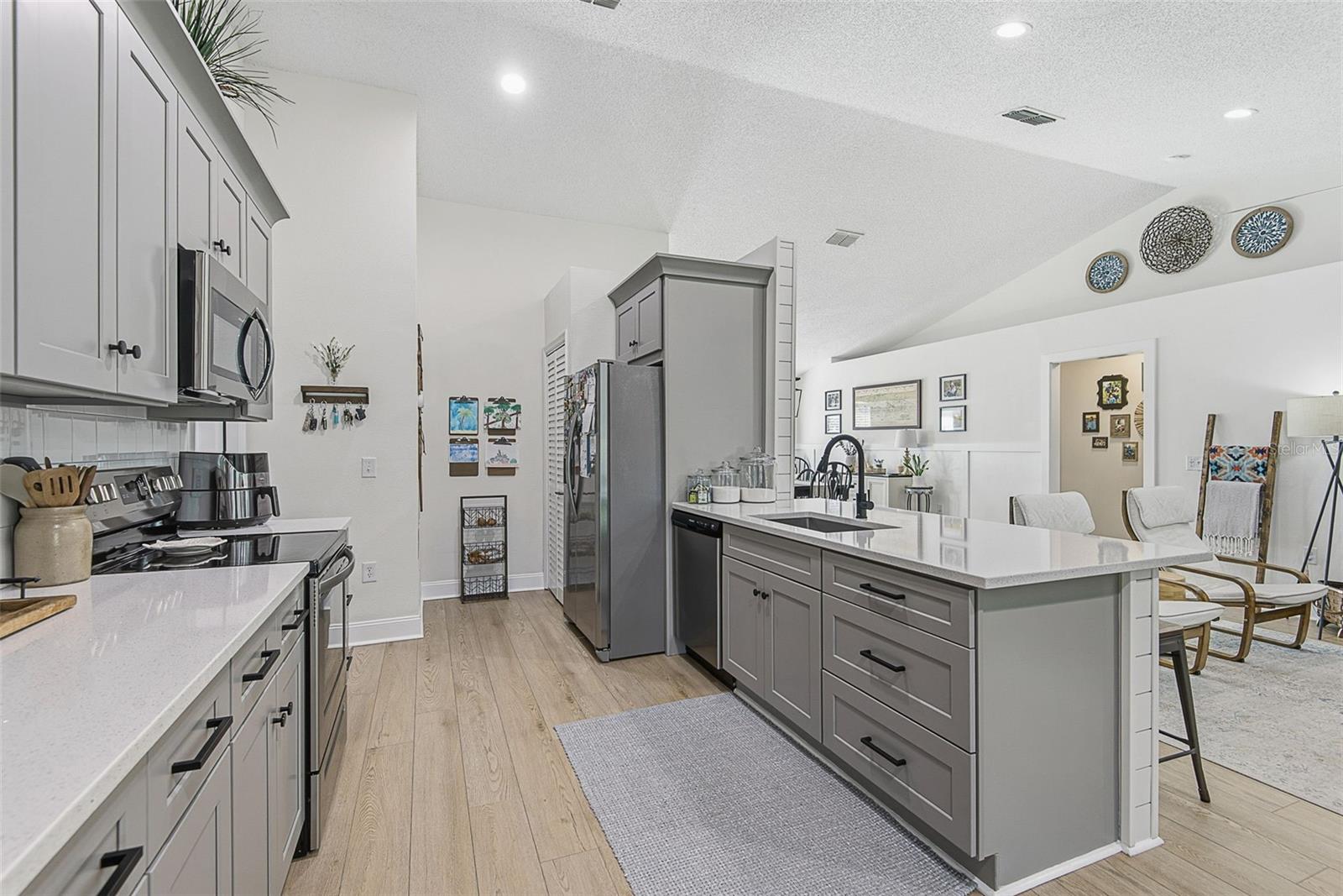 11 PORT ROYAL DR, PALM COAST, FL, 32164