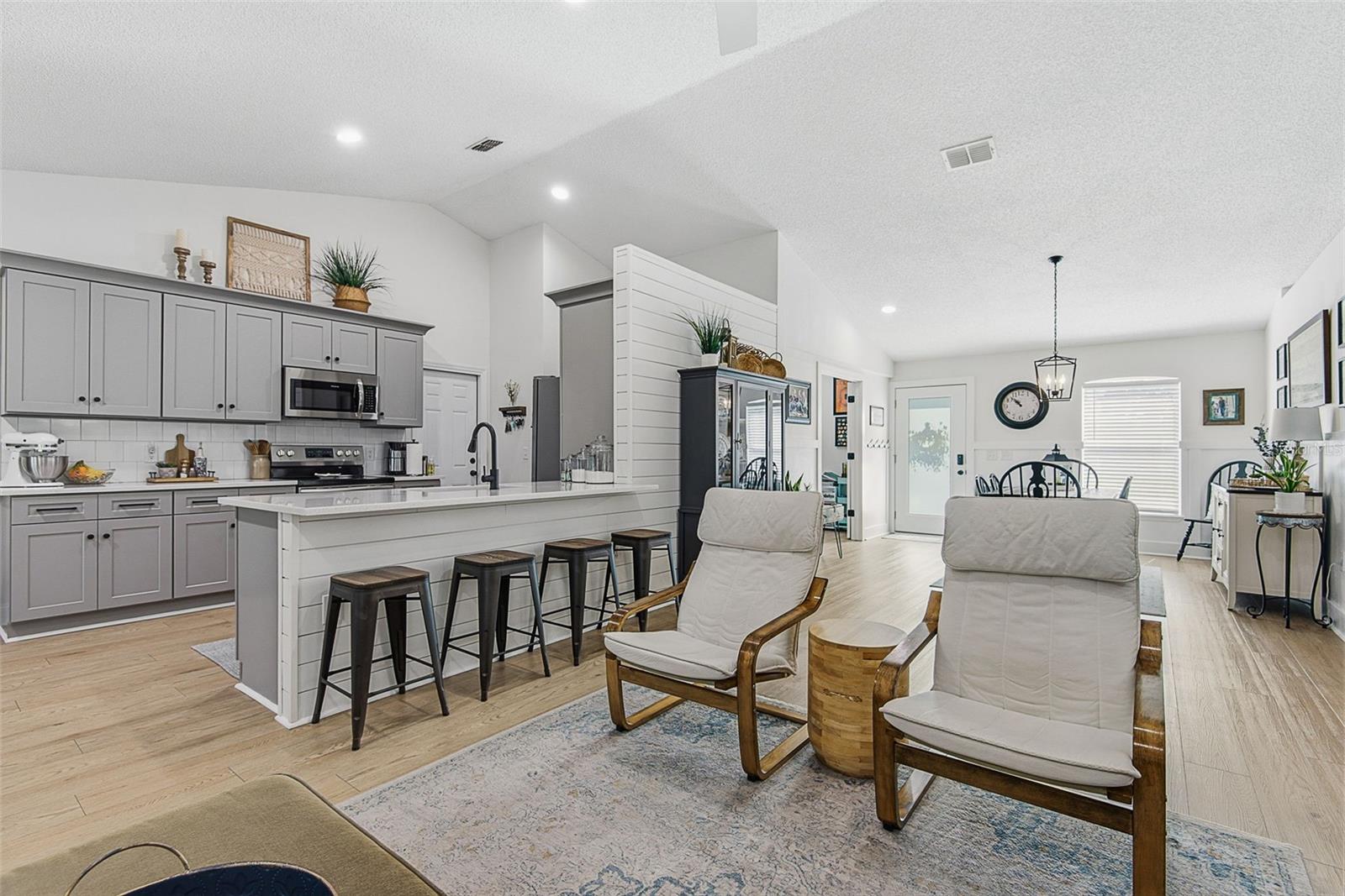 11 PORT ROYAL DR, PALM COAST, FL, 32164