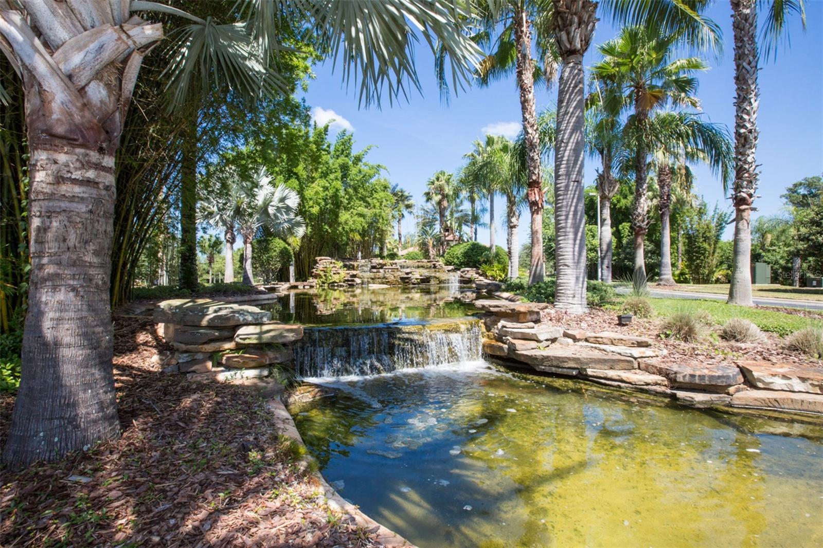 147 SILVER FALLS DR, APOLLO BEACH, FL, 33572