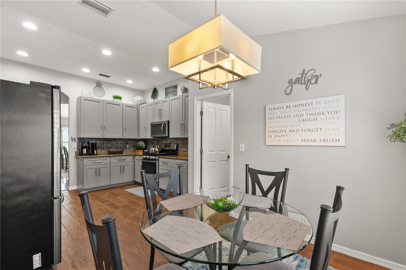 1807 LEYBOURNE LOOP, WESLEY CHAPEL, FL, 33543