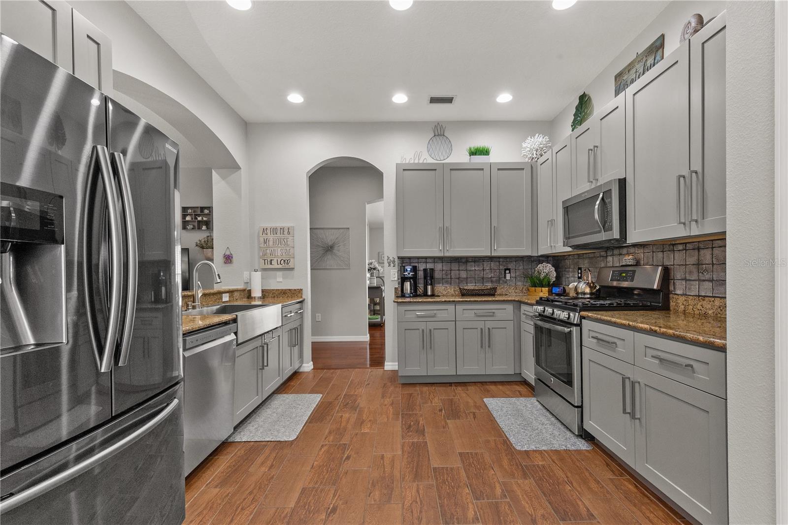 1807 LEYBOURNE LOOP, WESLEY CHAPEL, FL, 33543