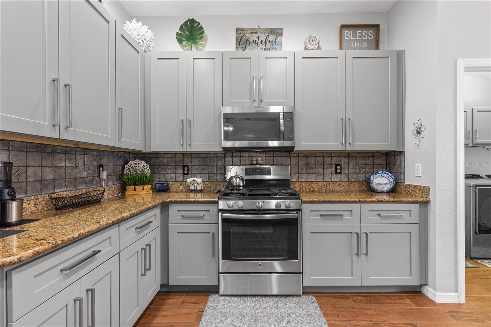 1807 LEYBOURNE LOOP, WESLEY CHAPEL, FL, 33543