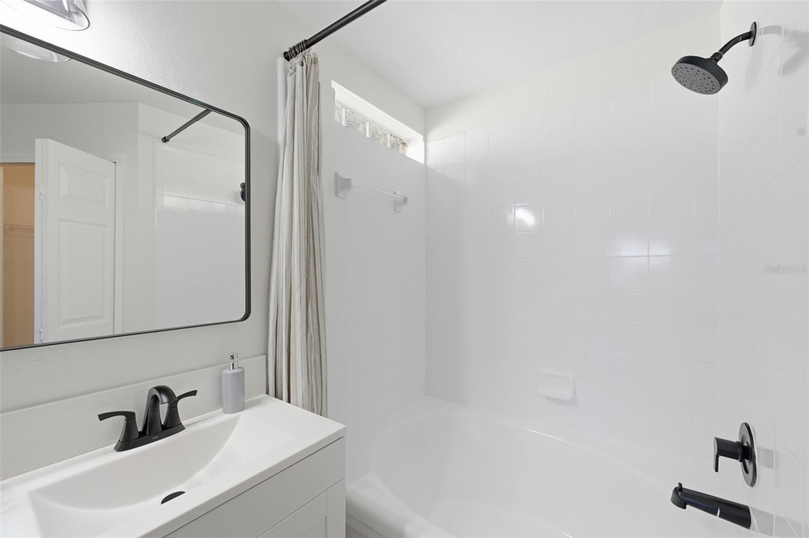 628 CAPE COD CIR, VALRICO, FL, 33594