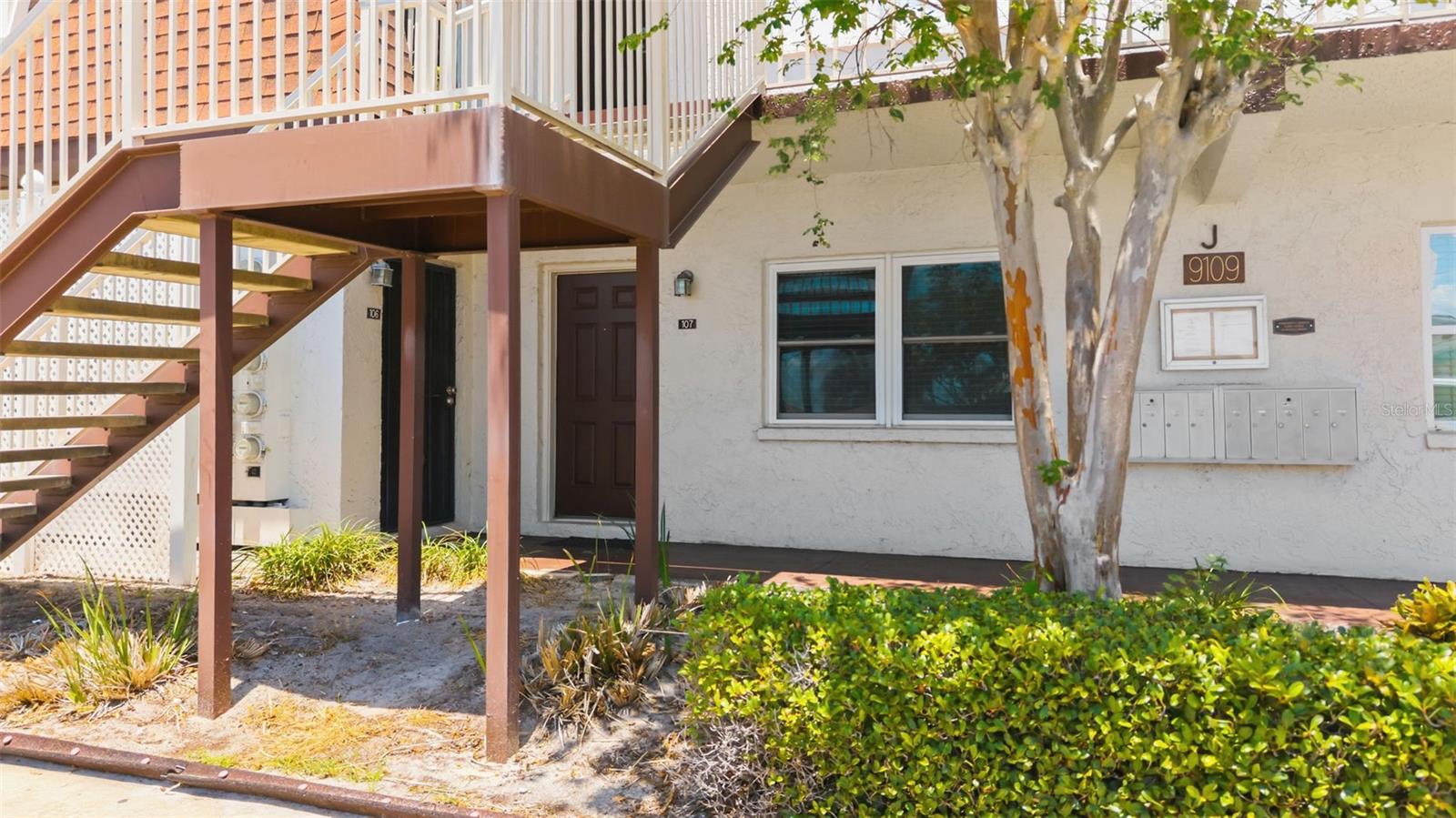 9109 W HILLSBOROUGH AVE #J107, TAMPA, FL, 33615