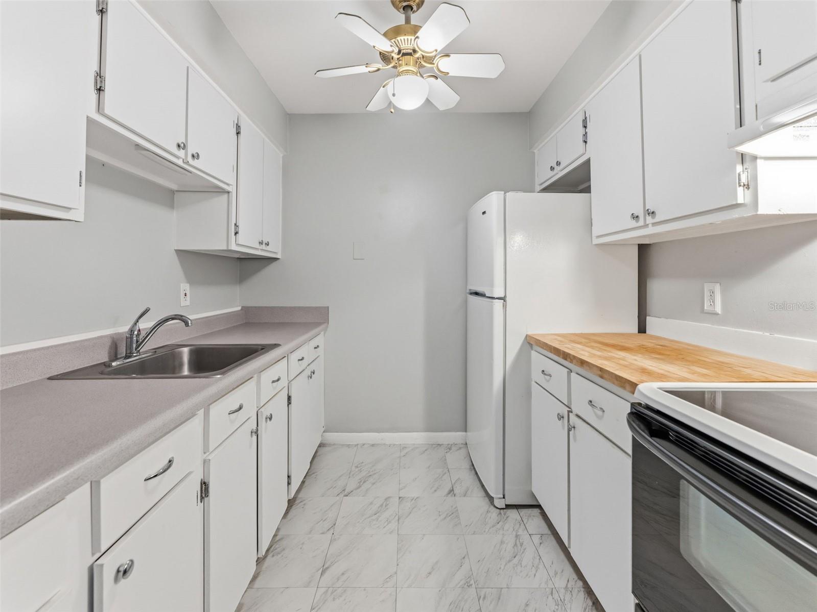 9109 W HILLSBOROUGH AVE #J107, TAMPA, FL, 33615