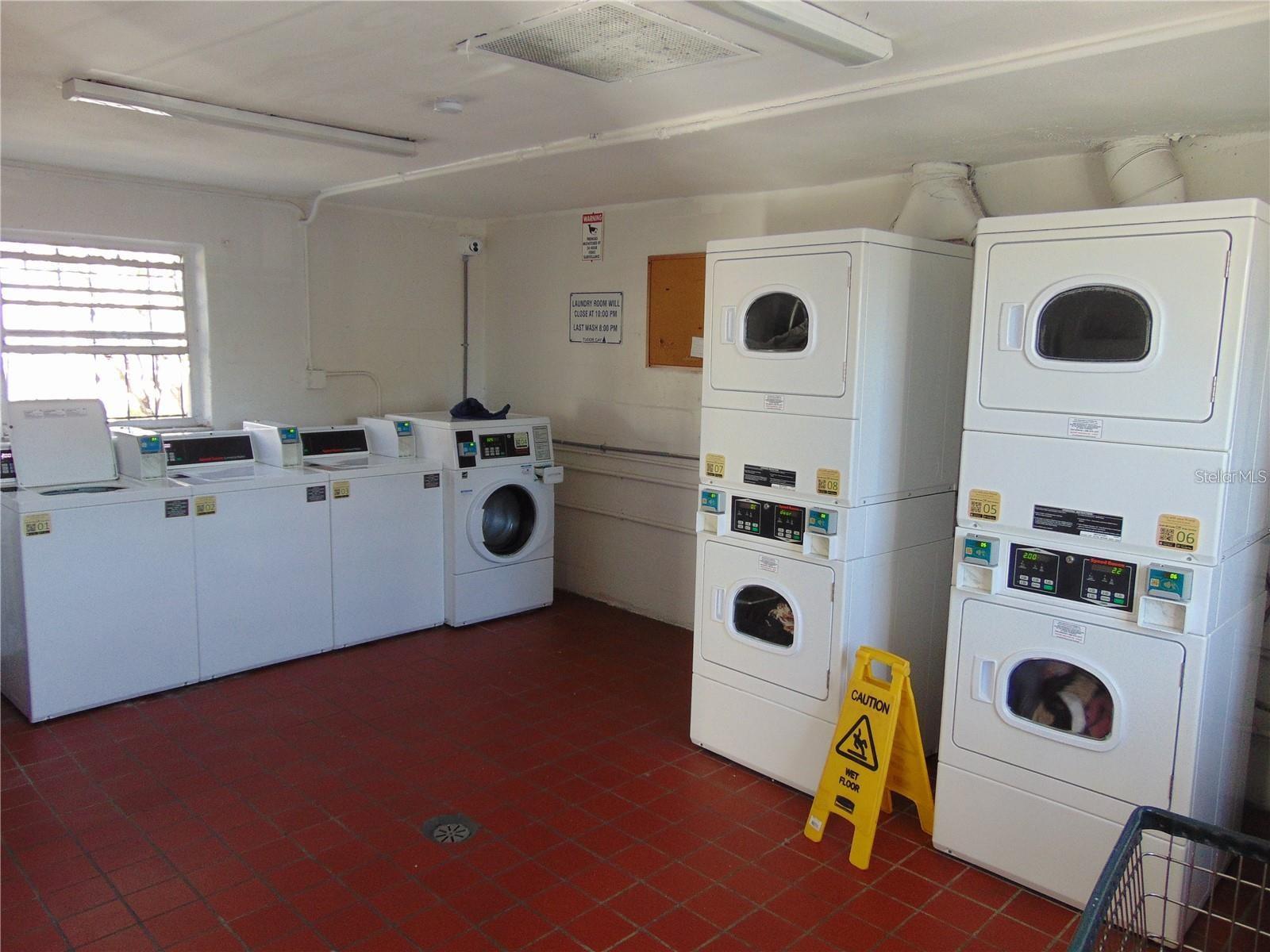 9109 W HILLSBOROUGH AVE #J107, TAMPA, FL, 33615