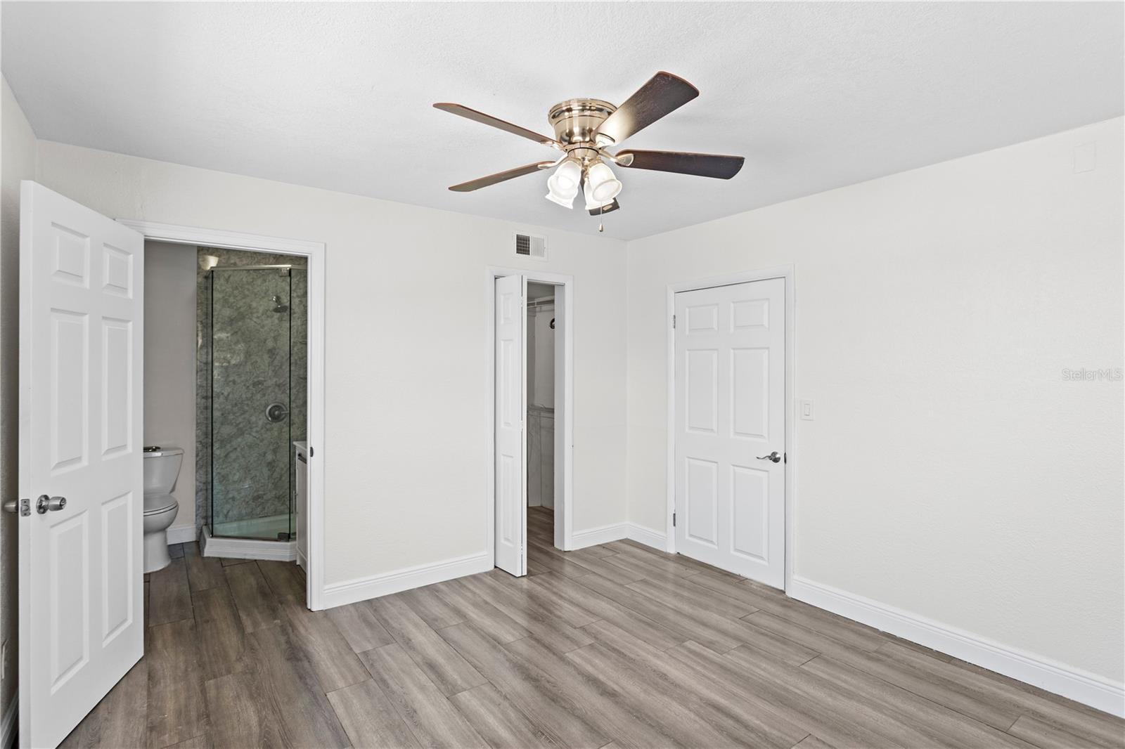 13733 TRINIDAD DR, SEMINOLE, FL, 33776