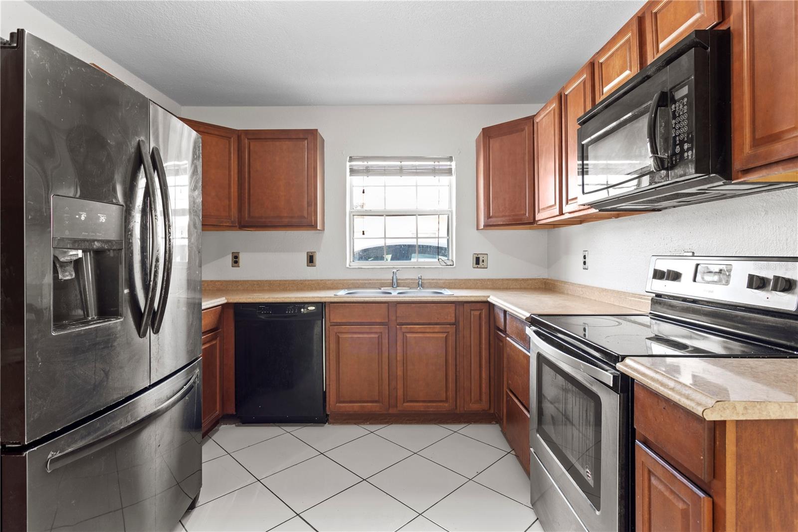 13733 TRINIDAD DR, SEMINOLE, FL, 33776