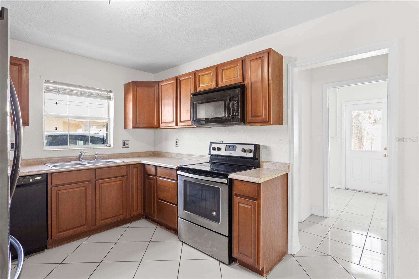 13733 TRINIDAD DR, SEMINOLE, FL, 33776
