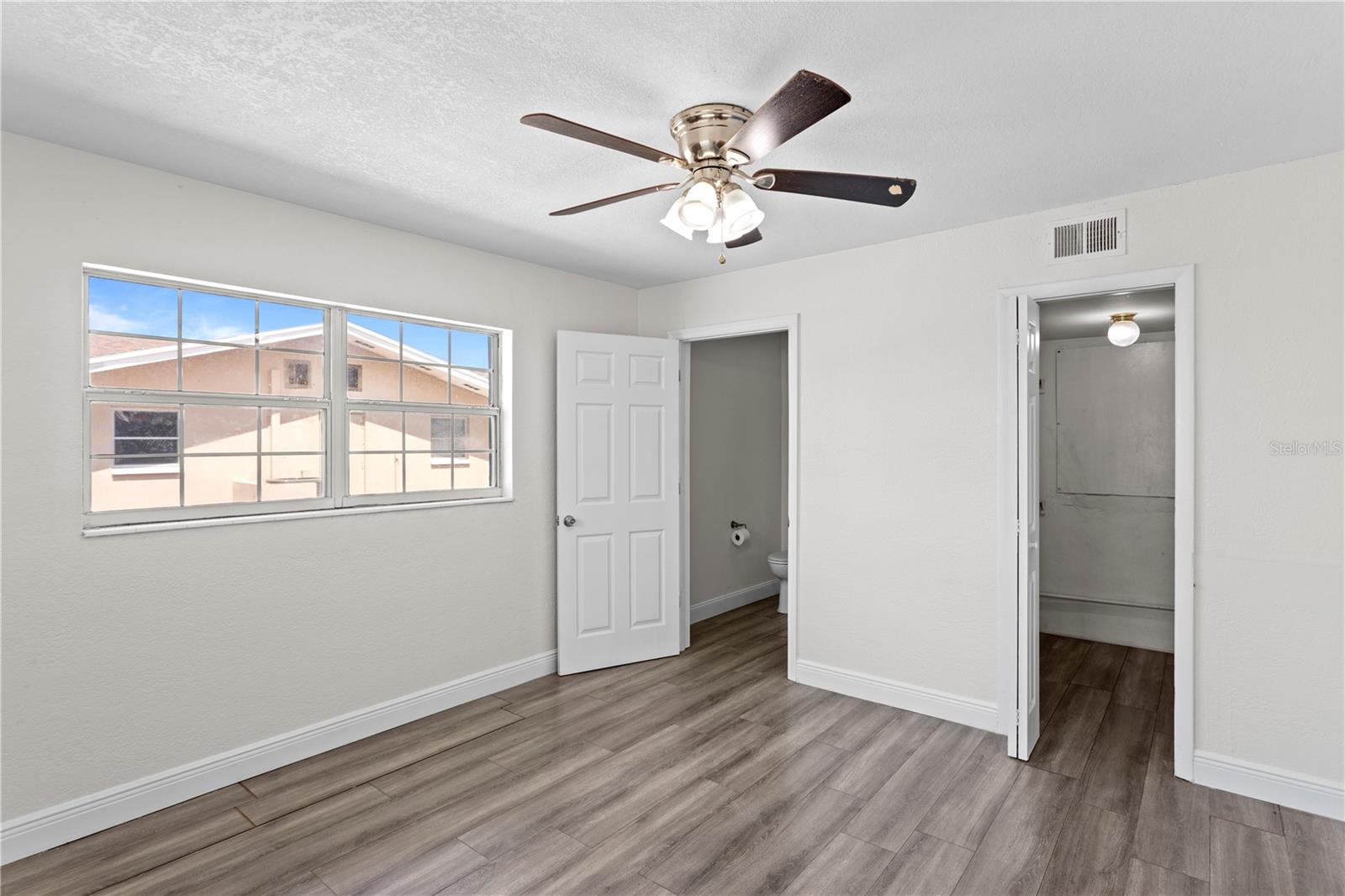 13733 TRINIDAD DR, SEMINOLE, FL, 33776
