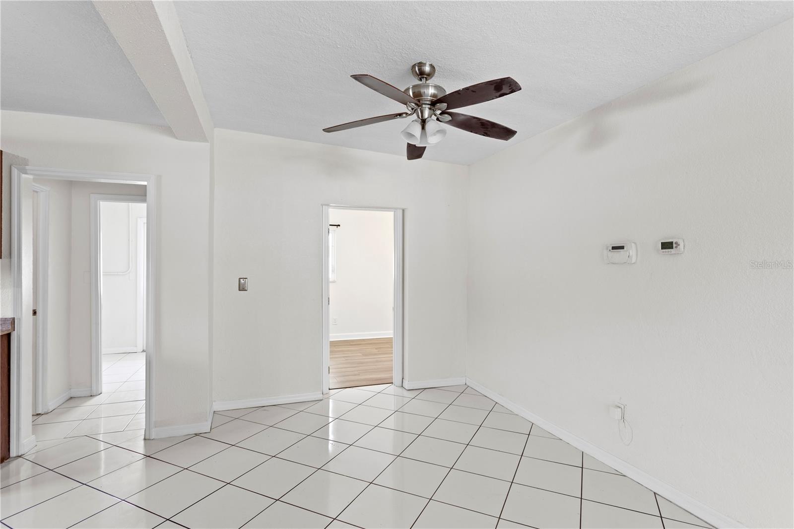 13733 TRINIDAD DR, SEMINOLE, FL, 33776