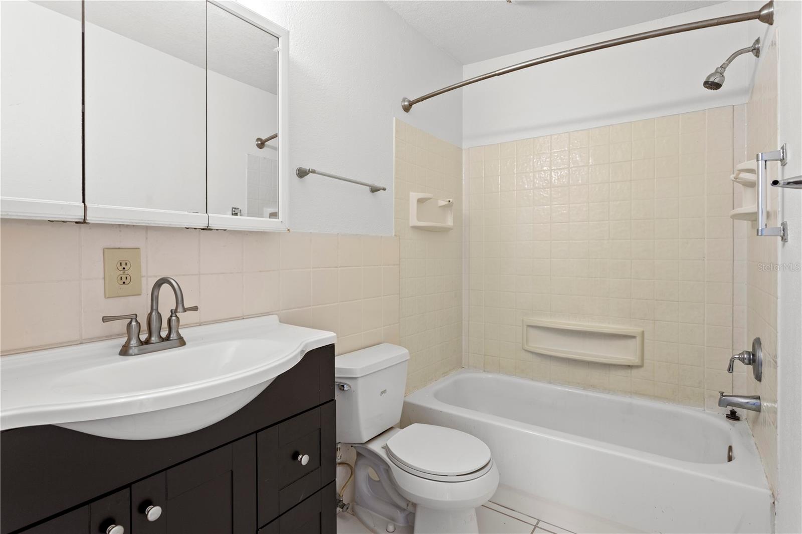 13733 TRINIDAD DR, SEMINOLE, FL, 33776
